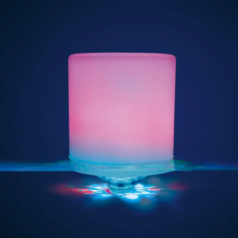 Lampe flottante multicolore pour piscine
