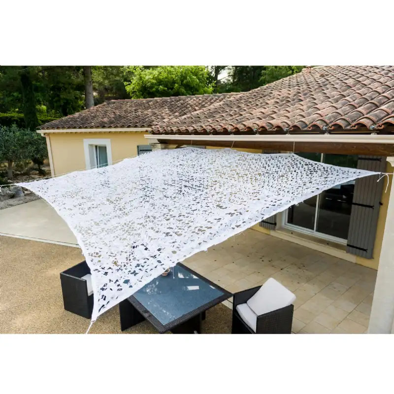 Toile d'ombrage ajourée blanche