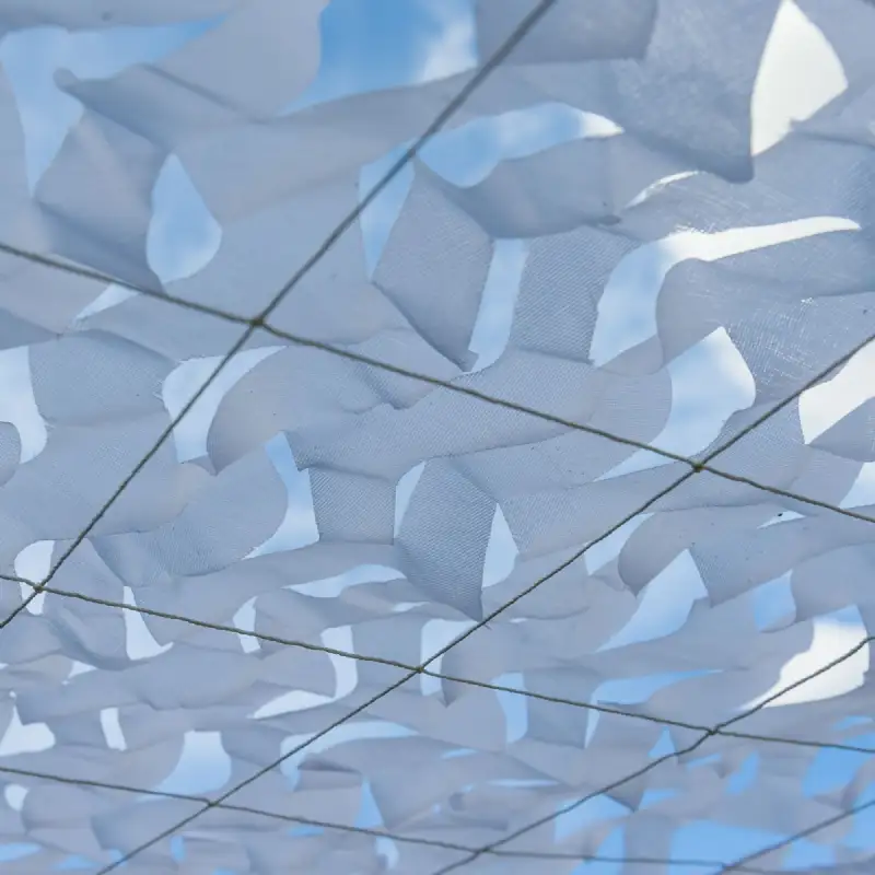 Toile d'ombrage ajourée blanche