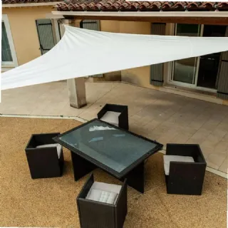 Voile d'ombrage blanc triangulaire WERKA PRO