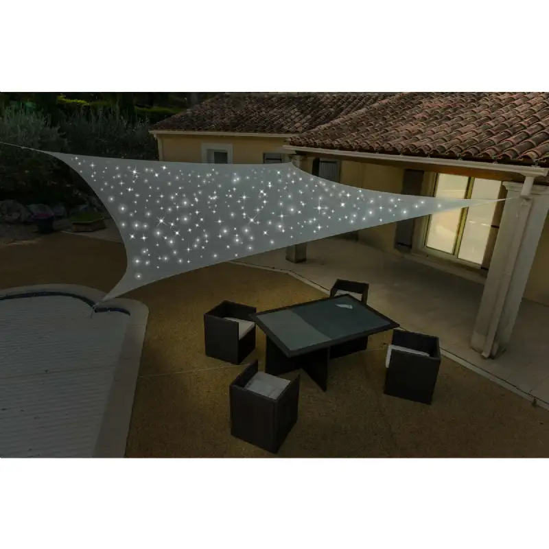 Voile d'ombrage Solaire à 300 LED - 4x5m